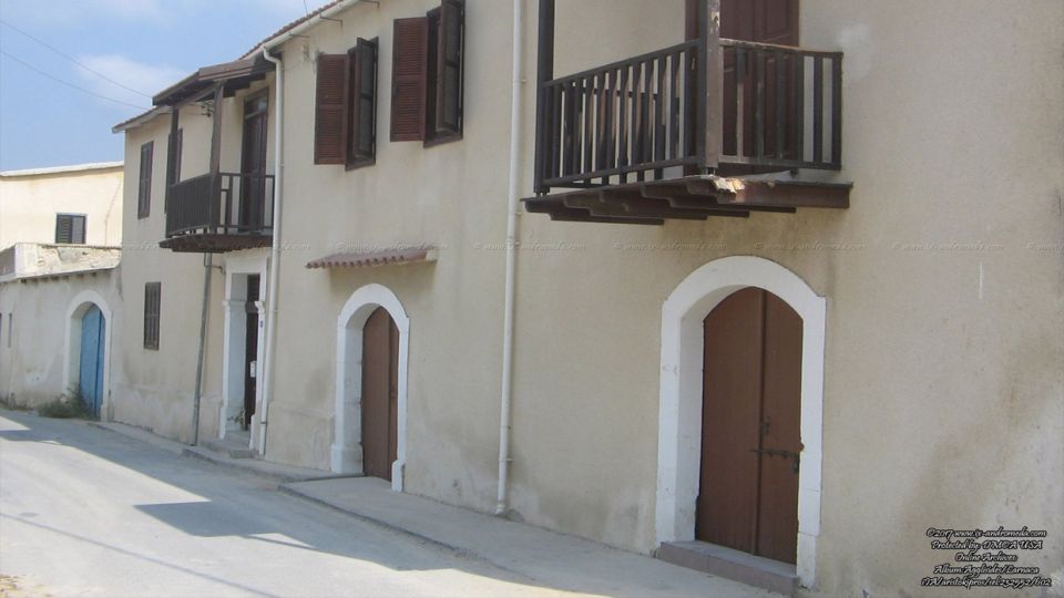 One of the few houses in Agglisides that have withstood evolution