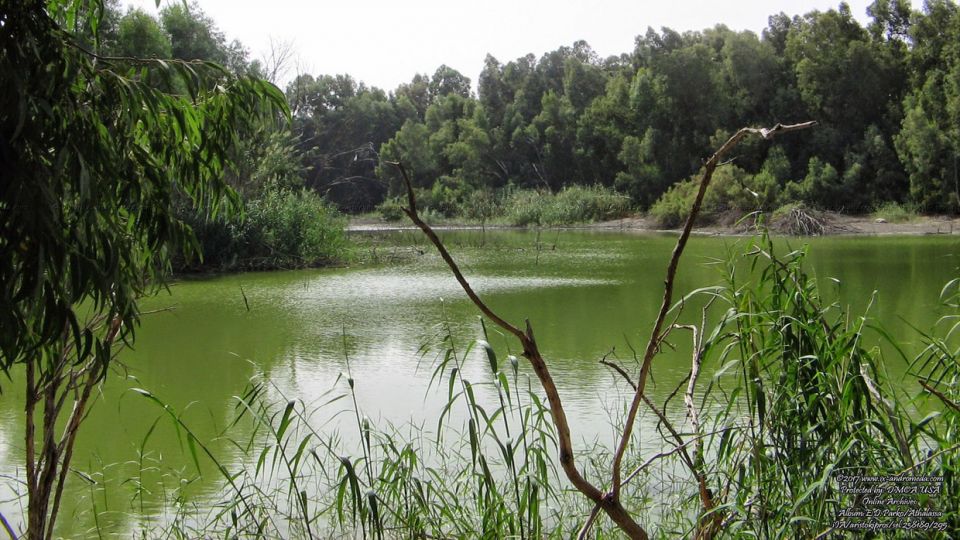Η λίμνη που δημιούργησε ο υδατοφράκτης Αθαλάσσας