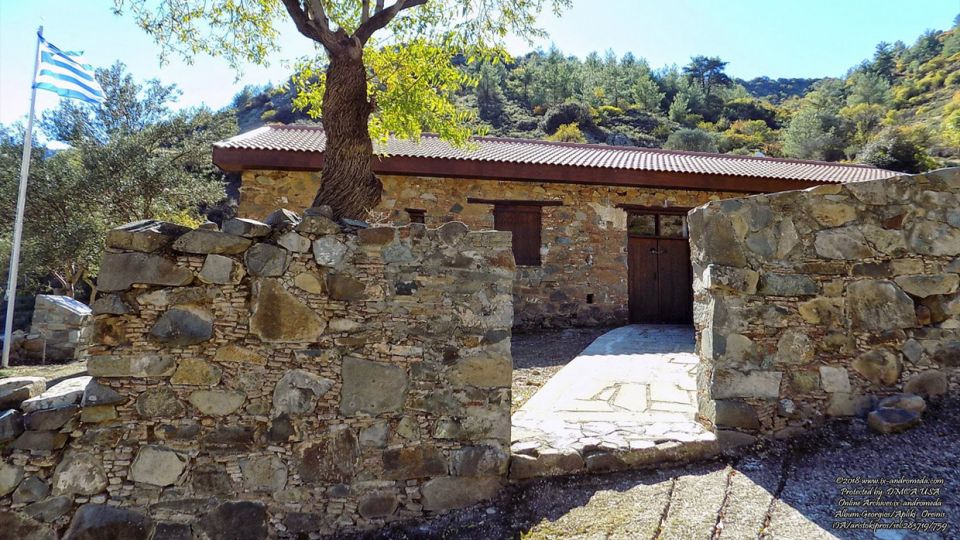 Το μικρό εκκλησάκι στο παλαιό Απλίκι έδωσε το άσυλο του στον Γρηγόρη Αυξεντίου