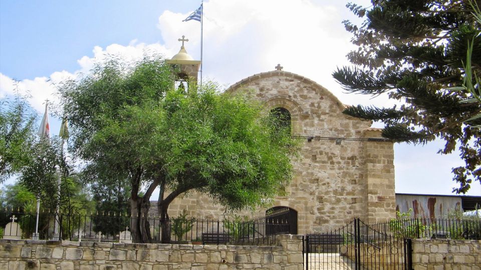 Timios Stavros (Holy Kalyve) church in Potamia