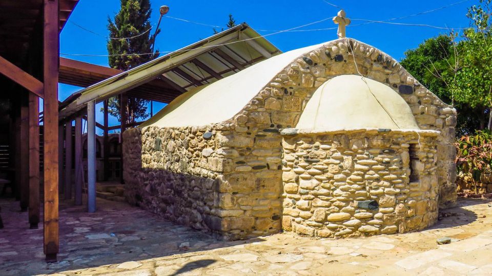 Το εξωκλήσι Αγίου Δημητριανού στο χωριό Ακρωτήρι και στην επαρχία Λεμεσού