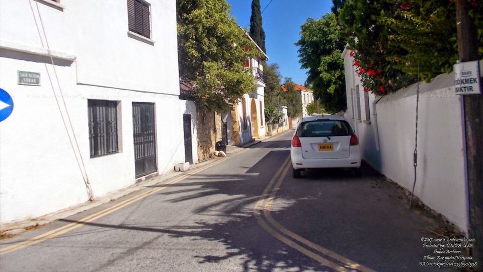 Τι και αν τους δρόμους σου μαγάρισαν τα πόδια ξένων...