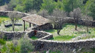 Μάντρα της Τζιεραμίδας - Μαχαιράς