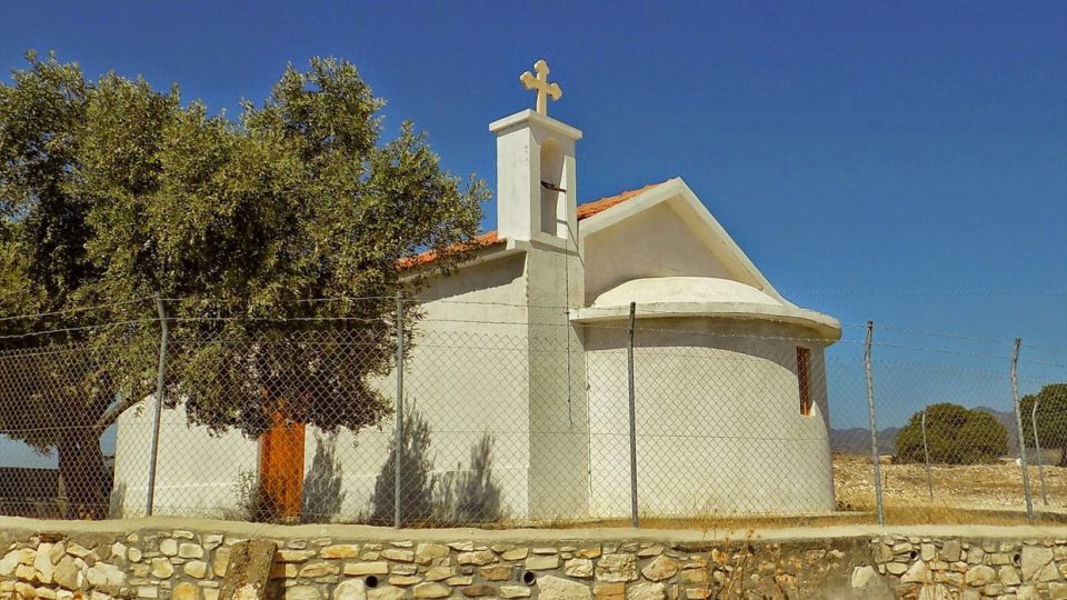 The small Church in the settlement of Parsata is dedicated to Panagia Odigitria