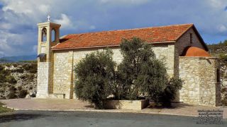Ιερός Ναός Παναγίας Χρυσοσώτηρας - Τρεις Ελιές