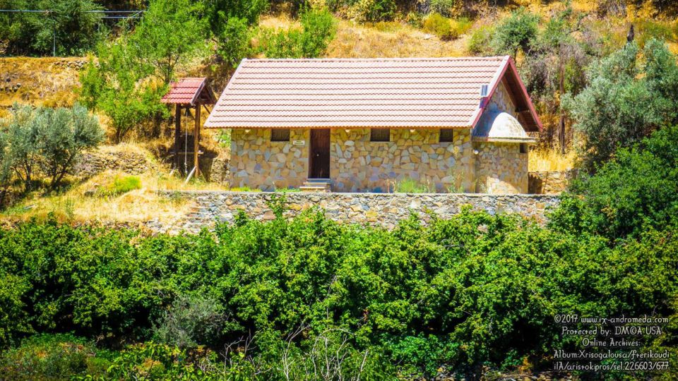 Εξωκλήσι Παναγίας Χρυσογαλούσας - Χρυσογαλακτούσας στο χωριό της Πιτσιλιάς Φτερικούδι
