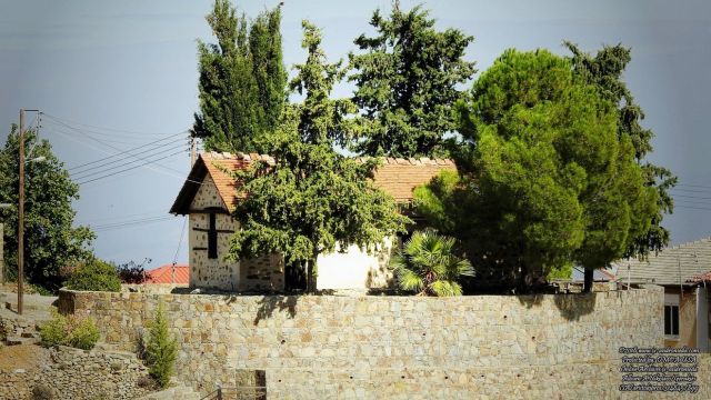 Ο Ιερός Ναός Αγίου Νικολάου αποτελούσε το καθολικό μεγάλης Μοναστικής Κοινότητας