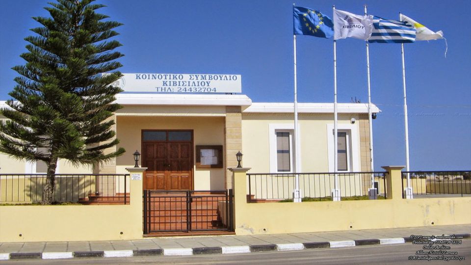 The community council building in Kivisili