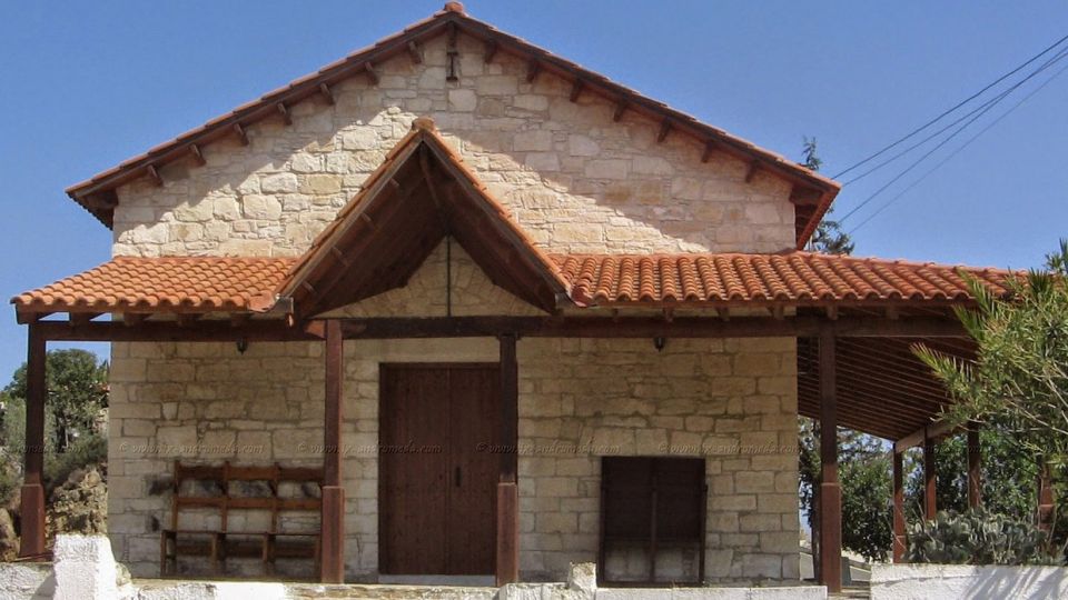 Saints Constantinos and Eleni chapel in Sia