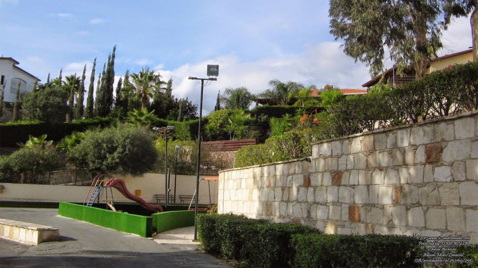 Στα παλιά χρόνια στο σημείο αυτό υπήρχαν βρύσες με πόσιμο νερό
