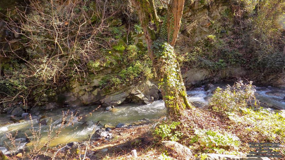 The Setrachos river crosses the beautiful valley of Marathasa