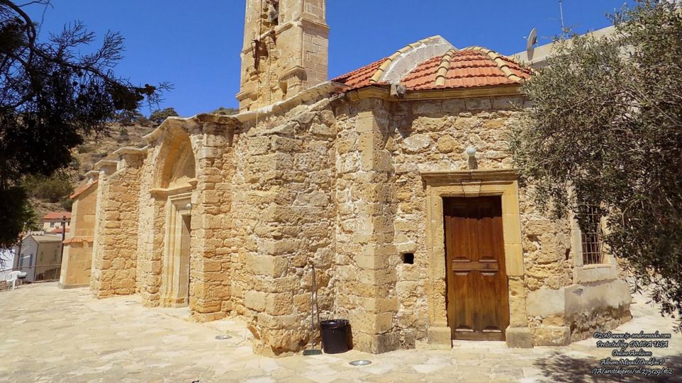 Ιερός Ναός Αρχαγγέλου Μιχαήλ στο χωριό Ορόκλινη της Λάρνακας