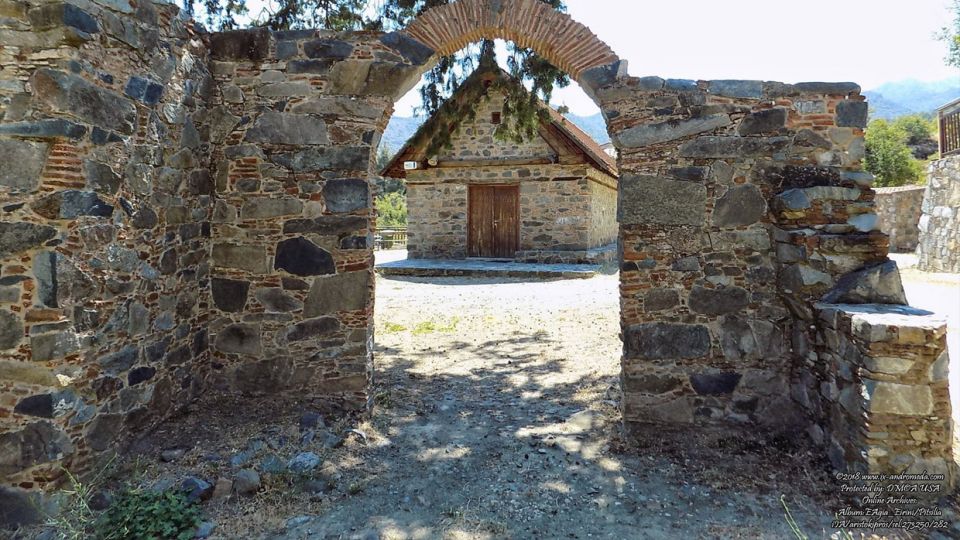 Η Εκκλησία Αγίας Ειρήνης στο χωριό της Μαδαρής Αγία Ειρήνη