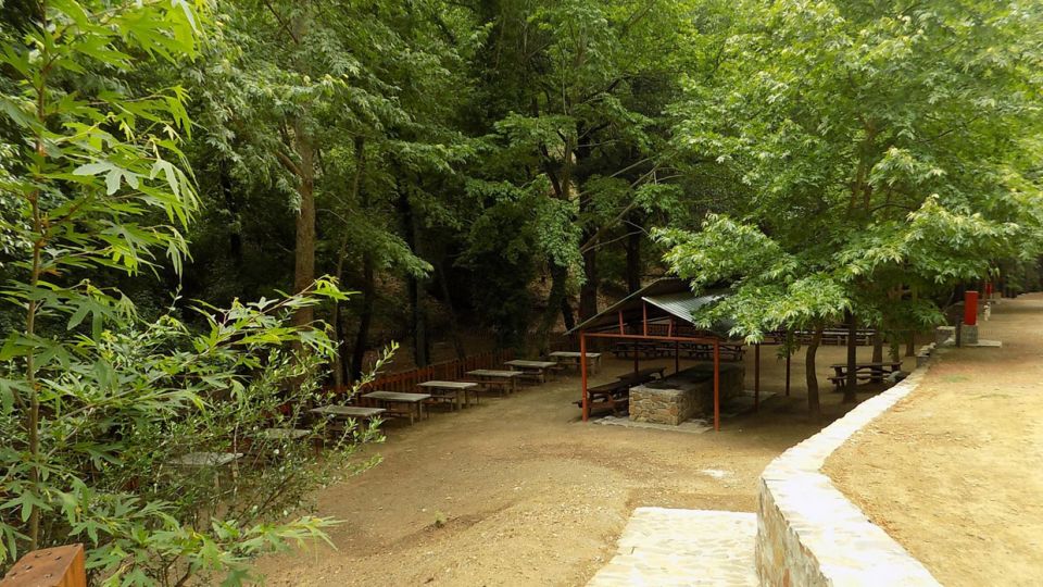 Εκδρομικός χώρος Κομιτιτζιή στην κοιλάδα Πλατύ