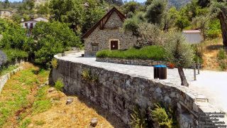 Παναγία Χρυσοκουρδαλιώτισσα