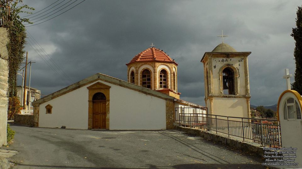 Ο Ιερός Ναός Αγίου Λουκά στο Παλαιχώρι Μόρφου σε σχήμα βασιλικής με τρούλο