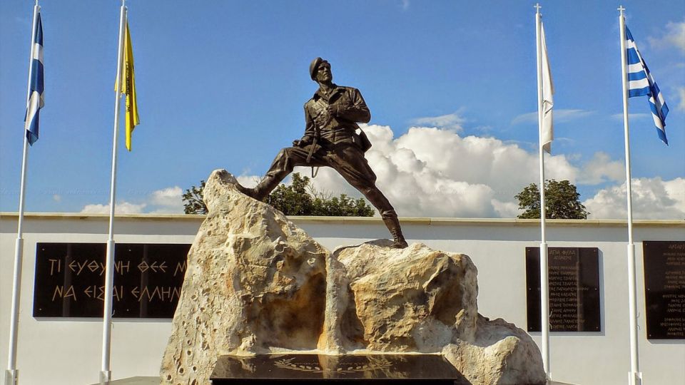 Ο Ήρωας Νεοκλής Παναγιώτου με μια δρασκελιά καλύπτει ολόκληρη την Κύπρο
