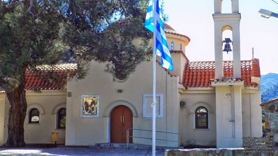 Ο Ιερός Ναός Αγίων Ρηγίνου και Ορέστη στο Απλίκι Ορεινής