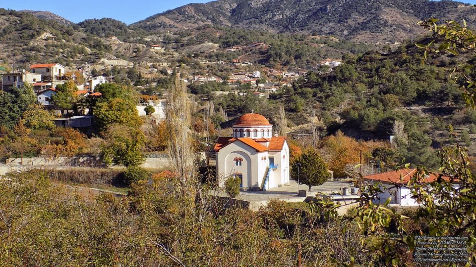 Σε σχήμα Σταυρού οικοδομήθηκε ο Ναός Μεταμορφώσεως του Σωτήρος στον χωριό Κάτω Μύλος