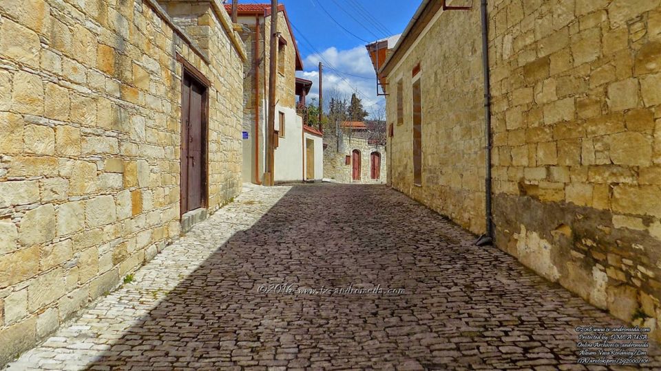 «Θέλαμε το χωριό μας να είναι φιλικό με όλους τους επισκέπτες του, τόσο φιλικό, όσο είναι με εμάς τους κατοίκους του"