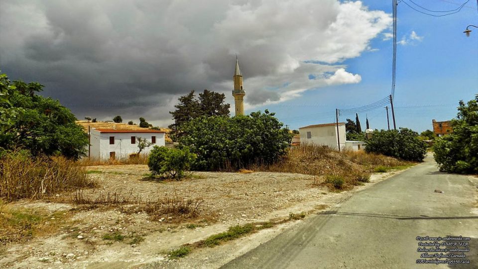 Ένας πολύ μικρός αριθμός σπιτιών παραμένουν όρθια στις άλλοτε Τουρκοκυπριακές συνοικίες της Πάνω και Κάτω Κοφίνου
