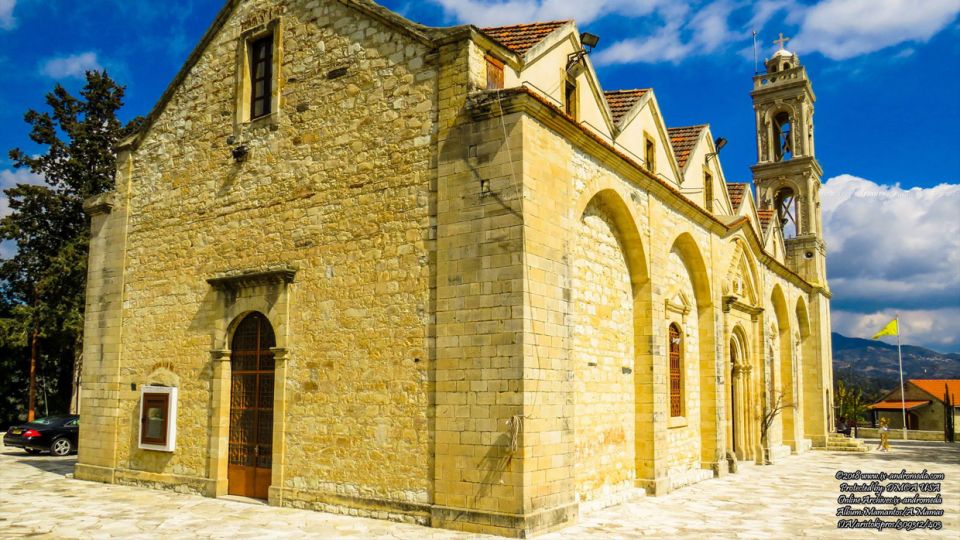 Ο Ιερός Ναός Αγίου Μάμαντος στο χωριό Άγιος Μάμας της επαρχίας Λεμεσού