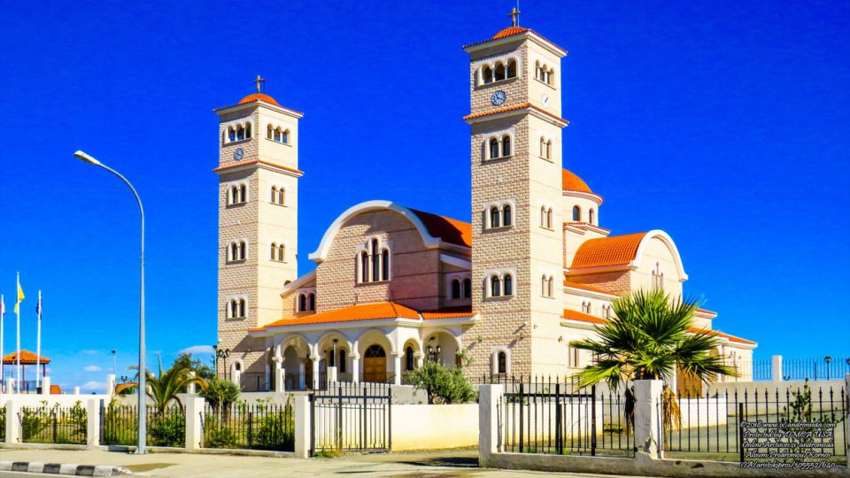 Ο Υπέρλαμπρος Ναός Του Τιμίου Προδρόμου στο χωριό Κόρνος της Λάρνακας